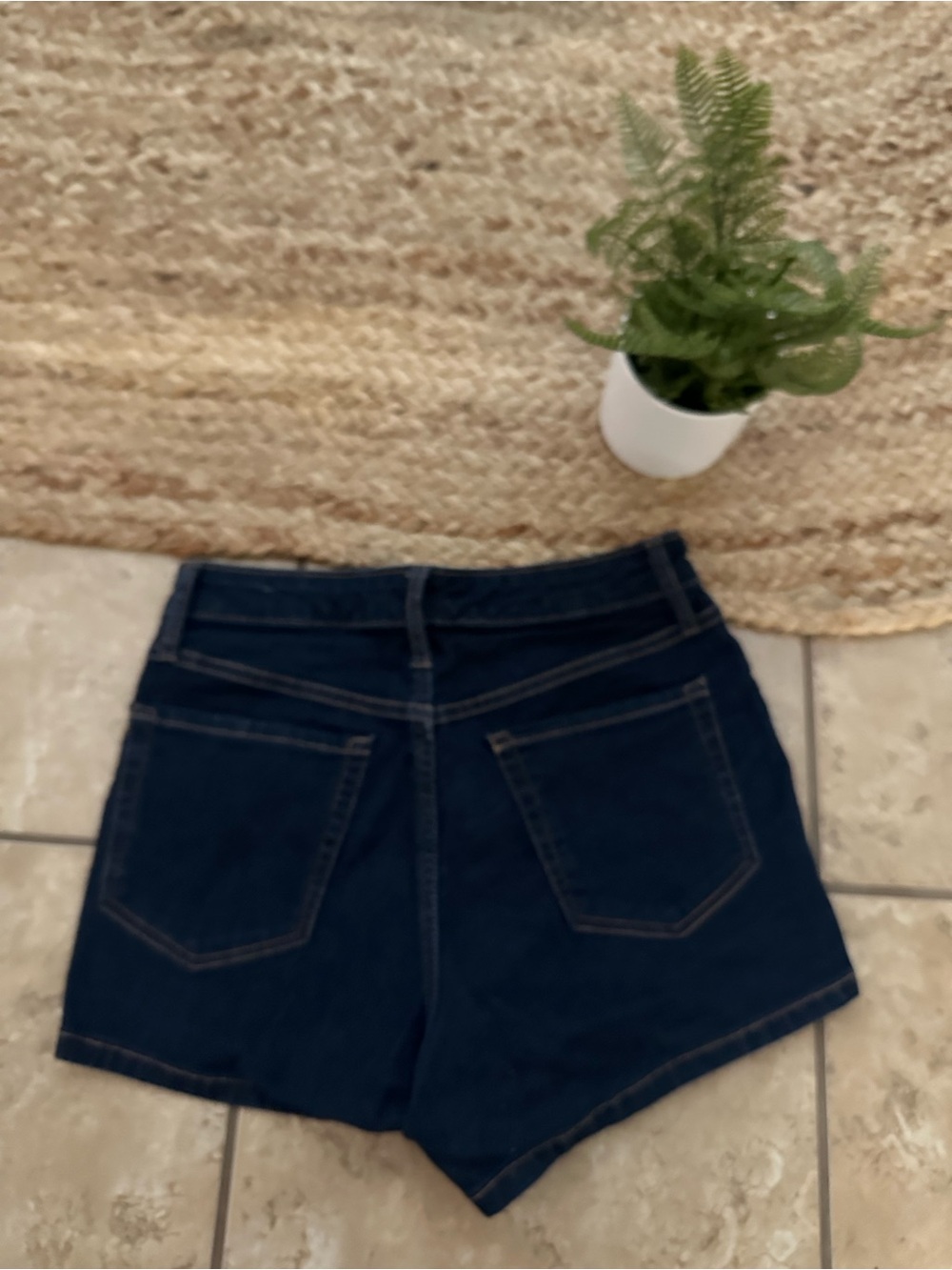 WILD FABLE HIGH RISE SHORTS - Picture 4 of 7